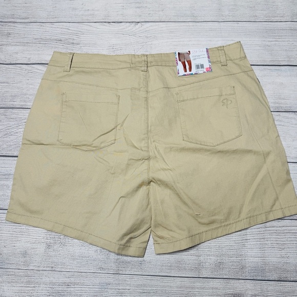 Stella Parker Collection Tan Khaki Gold‎ Button Pocket Shorts Size 14 NWT - Picture 3 of 5